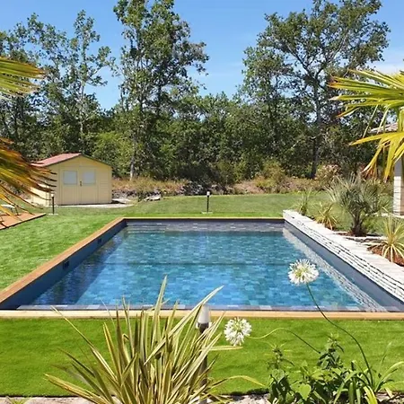 Up To 3 People With Pool And Terrace * Parentis-en-Born