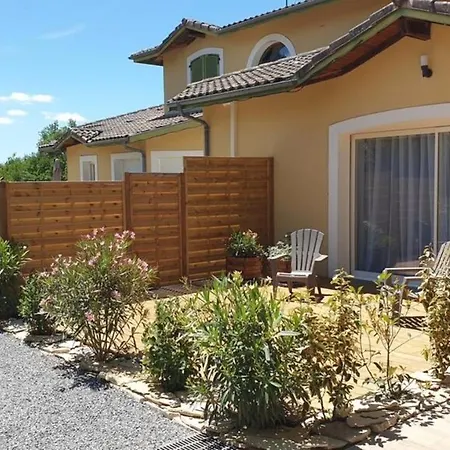 Up To 3 People With Pool And Terrace Pensjonat